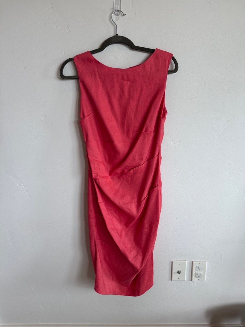 Nicole Miller Sleeveless Midi Dress in Coral